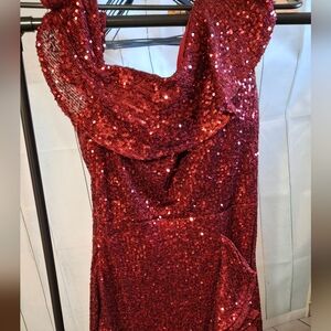 🥀Red Dalia MacPhee Sequin $65